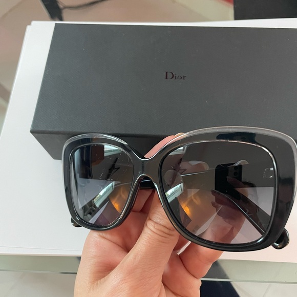 Dior Accessories - Dior Sunglasses with box